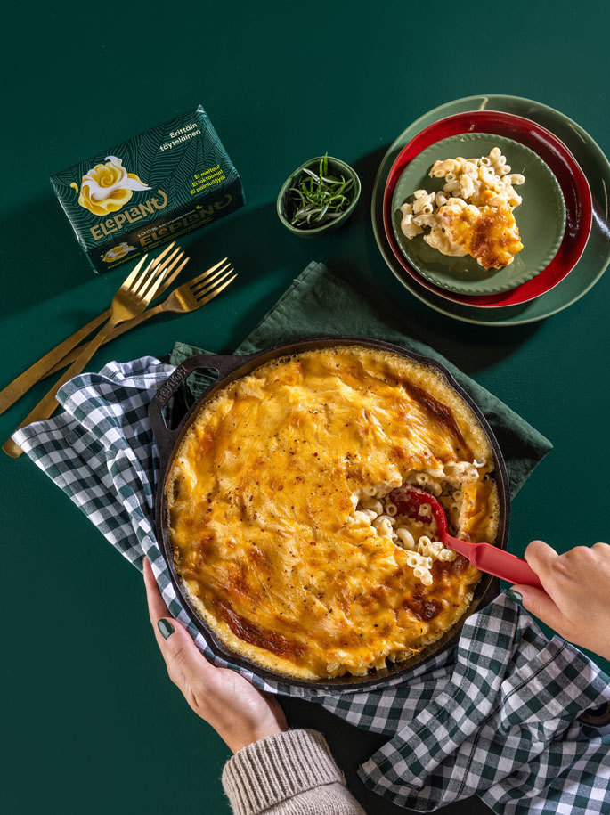 Mac & cheese bechamel-kastikkeella